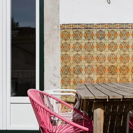 Alfama Terrace River And Historic View Spacious And Charming Ground Floor 18th Century Building 리스본