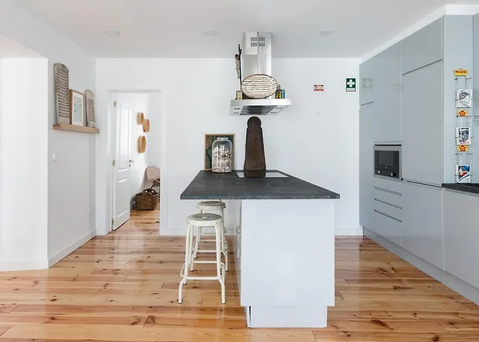Apartmán Alfama Terrace River And Historic View Spacious And Charming Ground Floor 18th Century Building