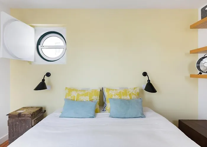 Apartmán Alfama Terrace River And Historic View Spacious And Charming Ground Floor 18th Century Building