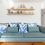 Alfama Terrace River And Historic View Spacious And Charming Ground Floor 18th Century Building *