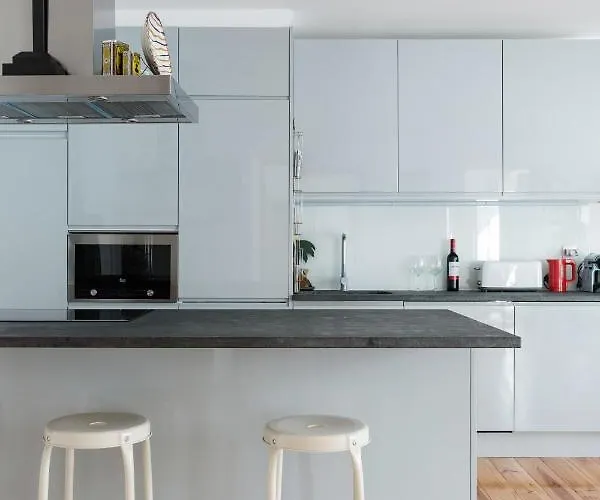 Alfama Terrace River And Historic View Spacious And Charming Ground Floor 18th Century Building Διαμέρισμα Lisboa