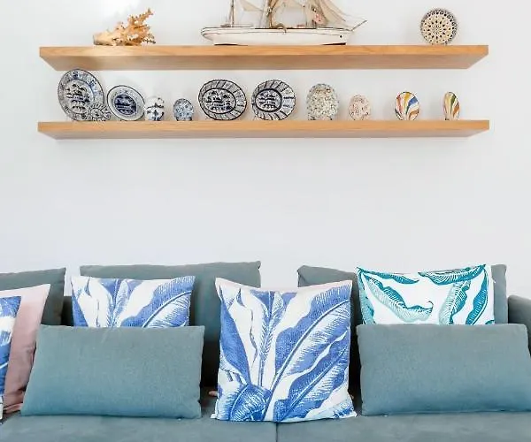 Διαμέρισμα Alfama Terrace River And Historic View Spacious And Charming Ground Floor 18th Century Building *