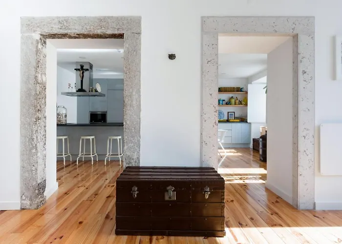 Alfama Terrace River And Historic View Spacious And Charming Ground Floor 18th Century Building * Lisboa