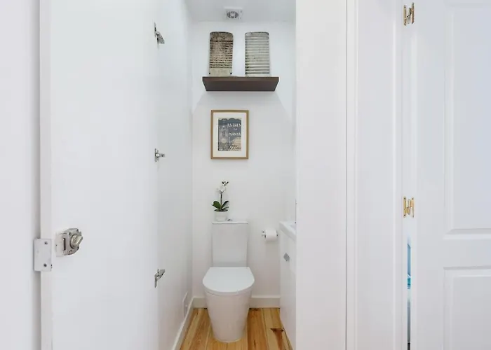 Alfama Terrace River And Historic View Spacious And Charming Ground Floor 18th Century Building Apartman